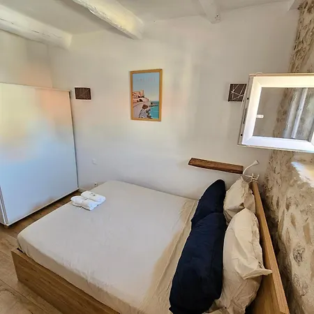 Appartement 2 Pieces Au Coeur Du Vieil *