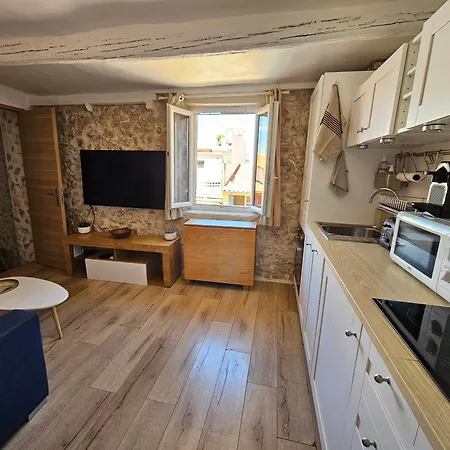 2 Pieces Au Coeur Du Vieil Appartement *