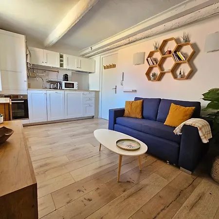 Apartment 2 Pieces Au Coeur Du Vieil Antibes